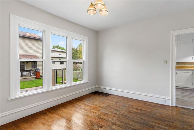 111 N Jefferson Street, Lowell, MI 49331