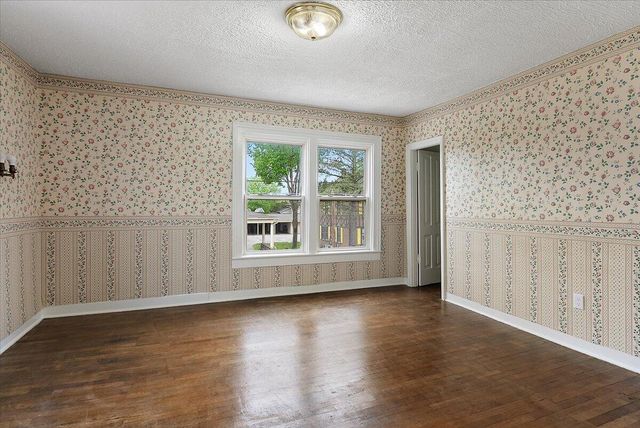 111 N Jefferson Street, Lowell, MI 49331