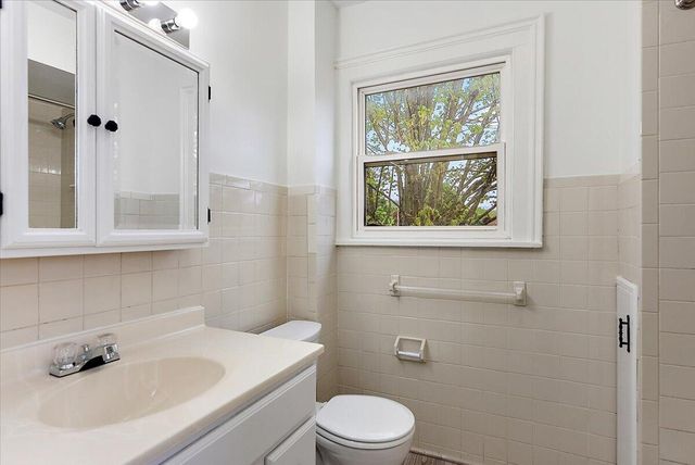 111 N Jefferson Street, Lowell, MI 49331