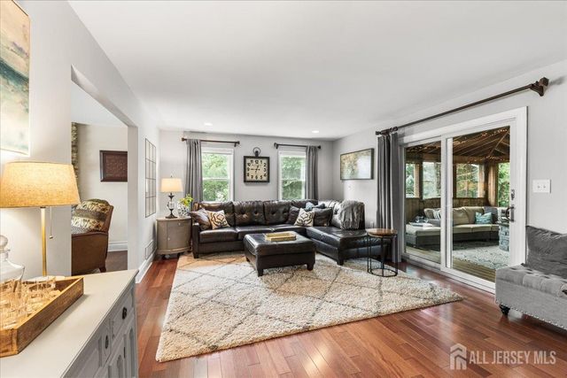 23 Drummond Way, Monroe, NJ 08831