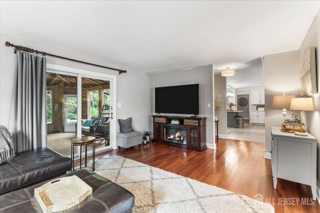 23 Drummond Way, Monroe, NJ 08831