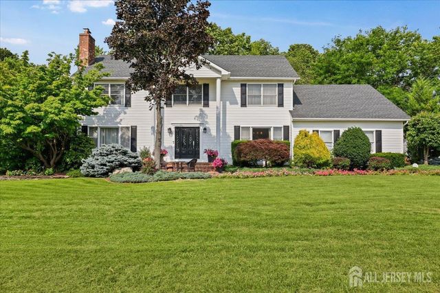 23 Drummond Way, Monroe, NJ 08831