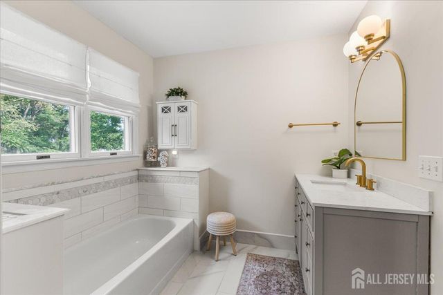 23 Drummond Way, Monroe, NJ 08831