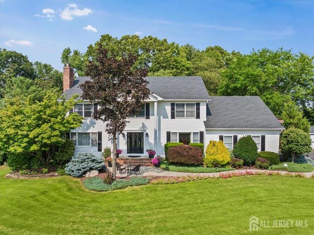 23 Drummond Way, Monroe, NJ 08831