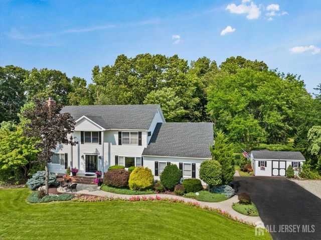 23 Drummond Way, Monroe, NJ 08831