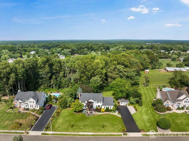 23 Drummond Way, Monroe, NJ 08831