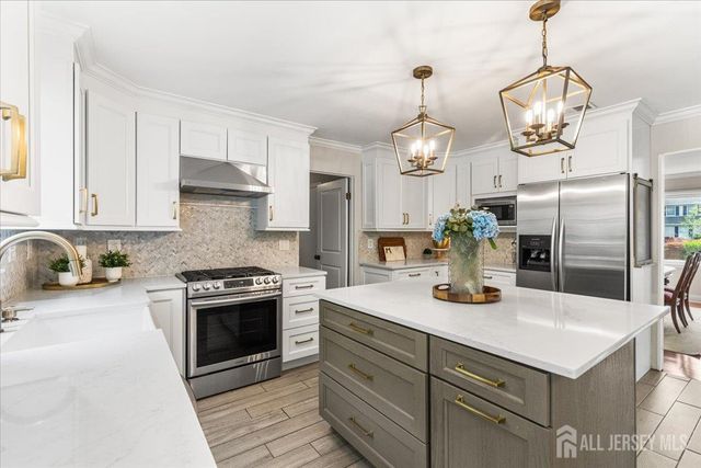 23 Drummond Way, Monroe, NJ 08831