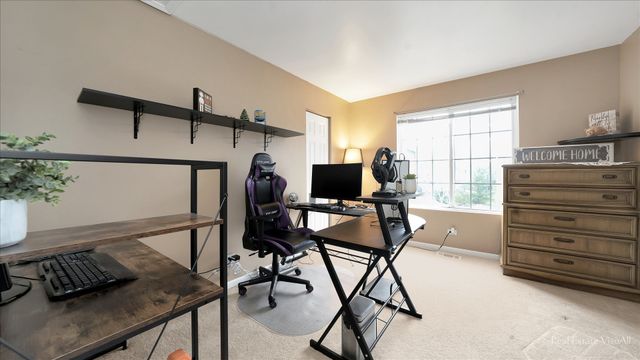 1312 Sandhurst Lane 1312, South Elgin, IL 60177
