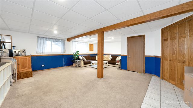 1312 Sandhurst Lane 1312, South Elgin, IL 60177
