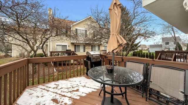 1312 Sandhurst Lane 1312, South Elgin, IL 60177