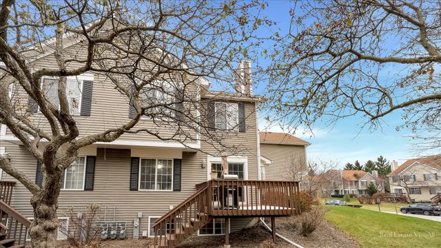 1312 Sandhurst Lane 1312, South Elgin, IL 60177