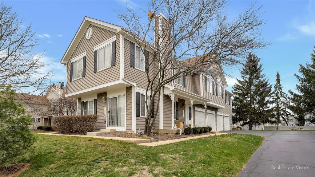 1312 Sandhurst Lane 1312, South Elgin, IL 60177