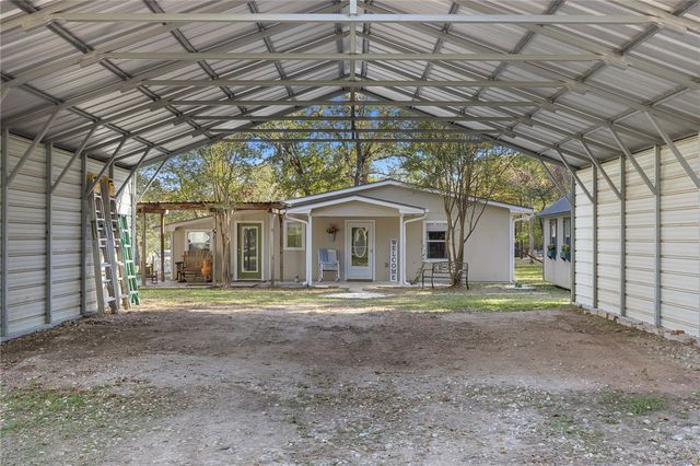 13058 Oak Forest Drive, Bryan, TX 77807