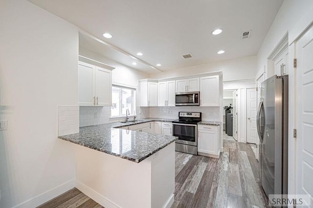 821 S 2275 W, Rexburg, ID 83440