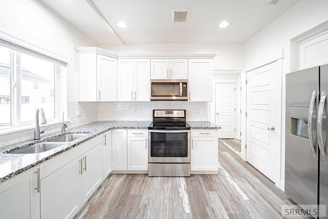 821 S 2275 W, Rexburg, ID 83440