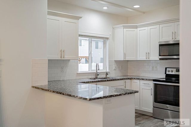 821 S 2275 W, Rexburg, ID 83440