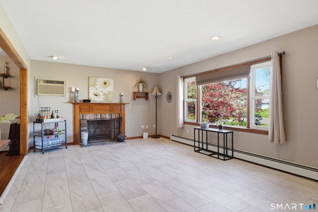 1 Kimberly Drive, Enfield, CT 06082