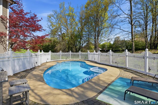 1 Kimberly Drive, Enfield, CT 06082