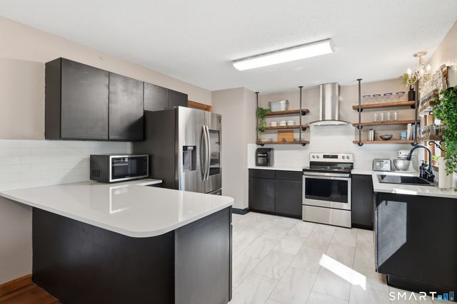 1 Kimberly Drive, Enfield, CT 06082