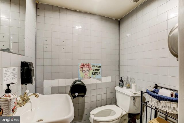 1125 S CHARLES ST, Baltimore, MD 21230