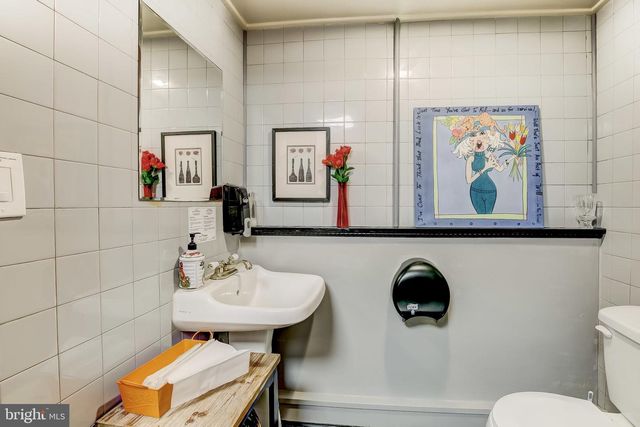 1125 S CHARLES ST, Baltimore, MD 21230