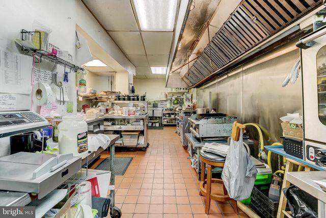 1125 S CHARLES ST, Baltimore, MD 21230