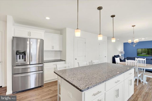 3540 SUMMER DR, Dover, PA 17315