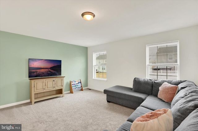 3540 SUMMER DR, Dover, PA 17315