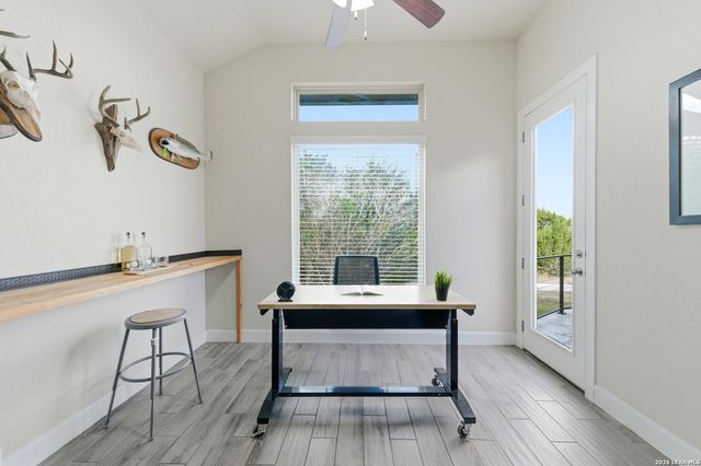 120 Escalera Cir, Boerne, TX 78006