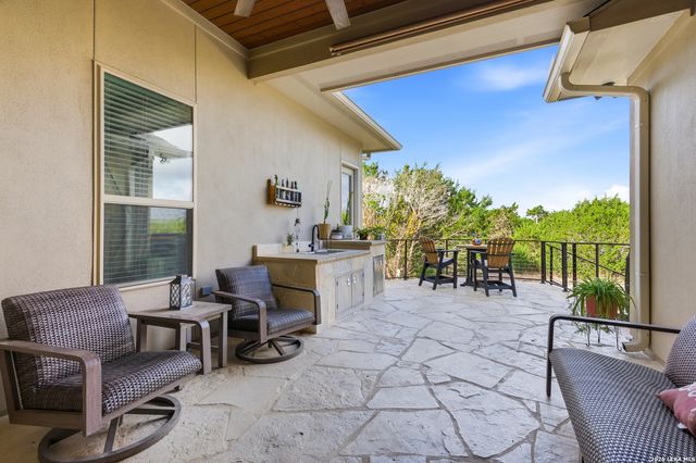 120 Escalera Cir, Boerne, TX 78006