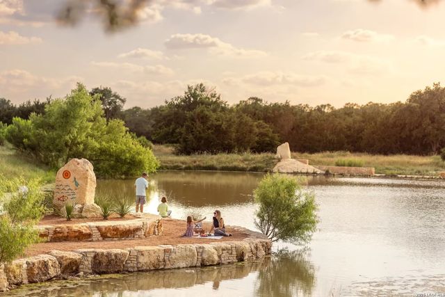 120 Escalera Cir, Boerne, TX 78006