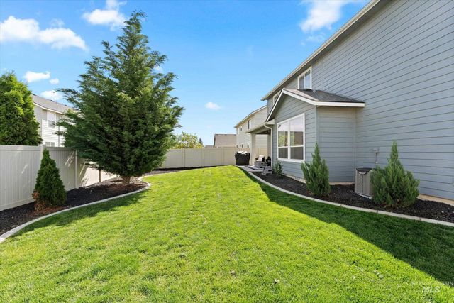 3094 W Sunny Cove St, Meridian, ID 83646