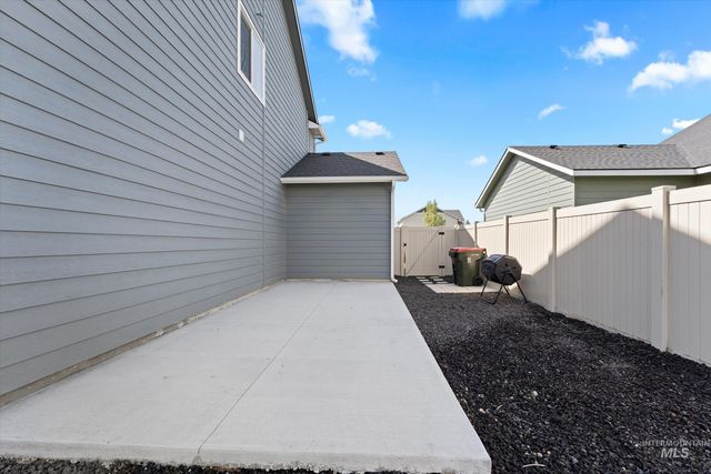 3094 W Sunny Cove St, Meridian, ID 83646