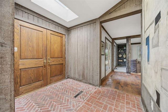 2300 NW 56th Street, Oklahoma City, OK 73112