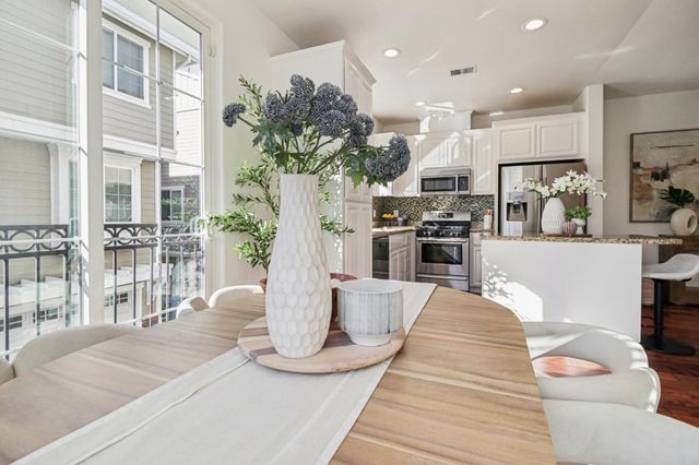 10837 N Stelling Road, Cupertino, CA 95014