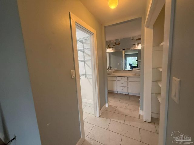 7474 Baywoods Ln, Pensacola, FL 32504
