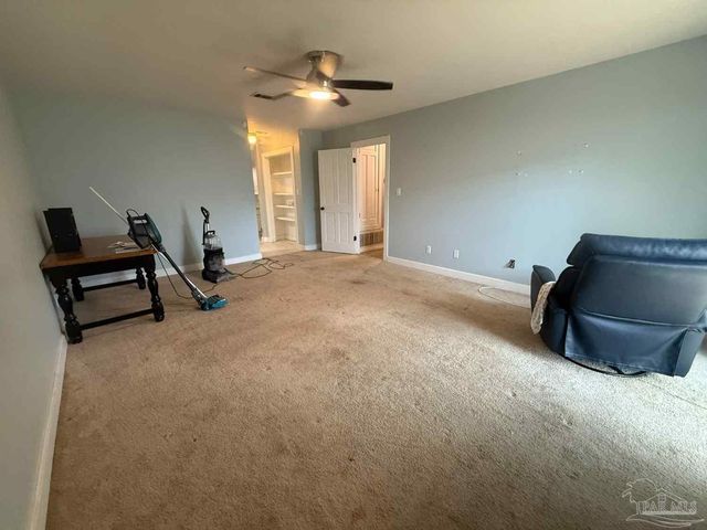 7474 Baywoods Ln, Pensacola, FL 32504