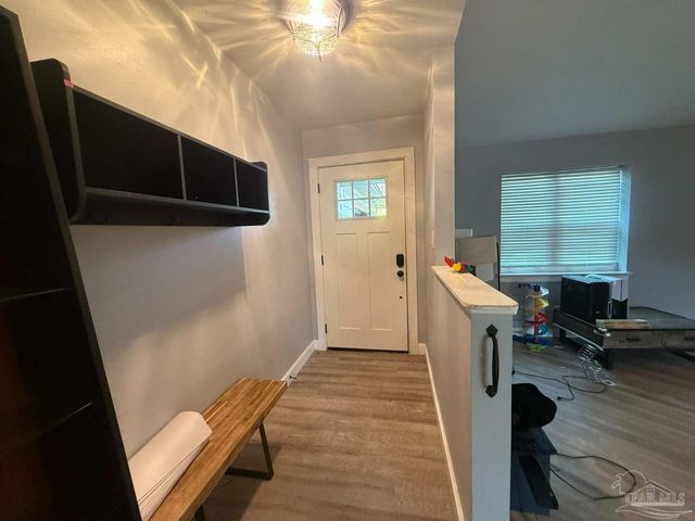 7474 Baywoods Ln, Pensacola, FL 32504