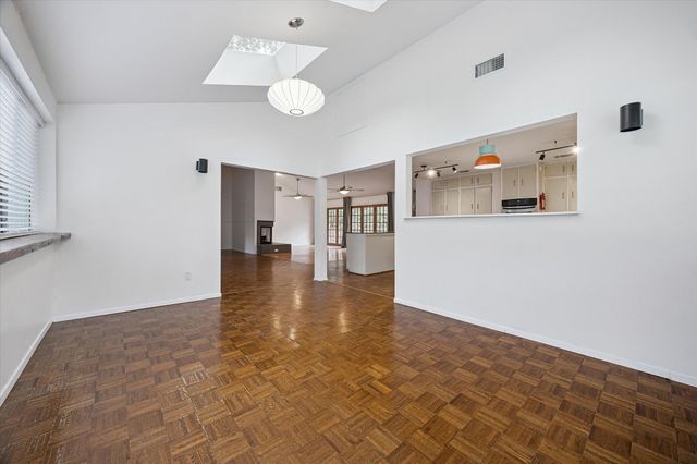 3813 Hidden HOLW, Austin, TX 78731
