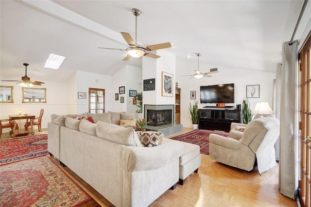 3813 Hidden HOLW, Austin, TX 78731