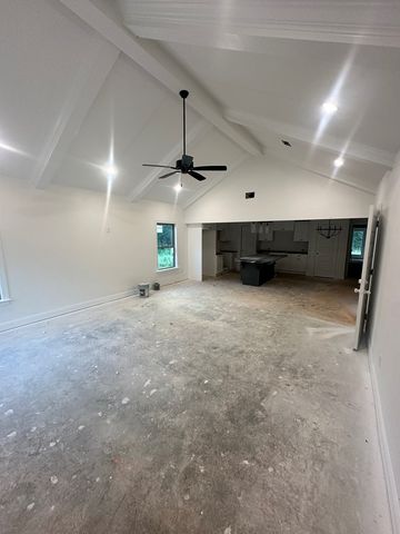 140 Young Lane, Hamilton, GA 31811