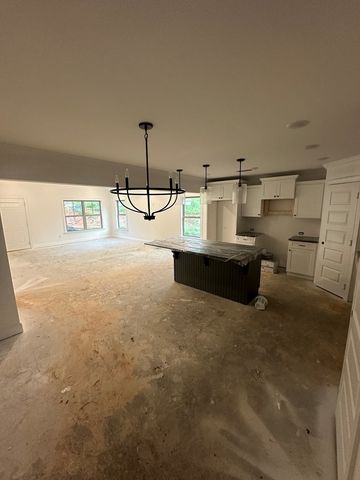 140 Young Lane, Hamilton, GA 31811