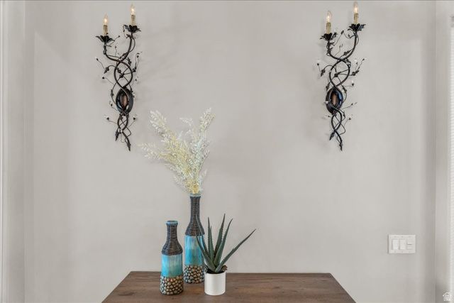 401 W SILVER RD, Leeds, UT 84746