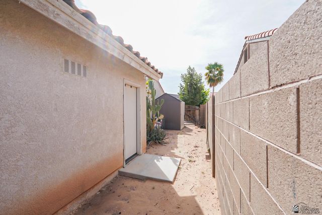 8395 E Topeka Pl, Yuma, AZ 85365