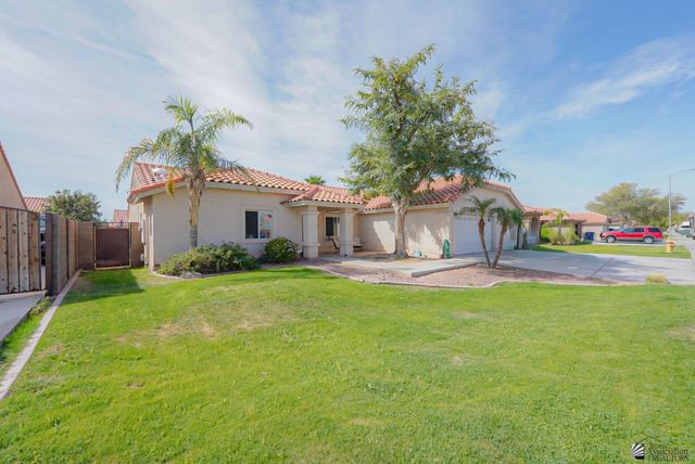 8395 E Topeka Pl, Yuma, AZ 85365