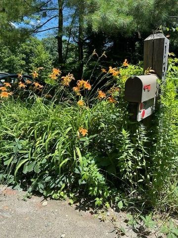 137 Pleasant Valley Road, Brattleboro, VT 05301