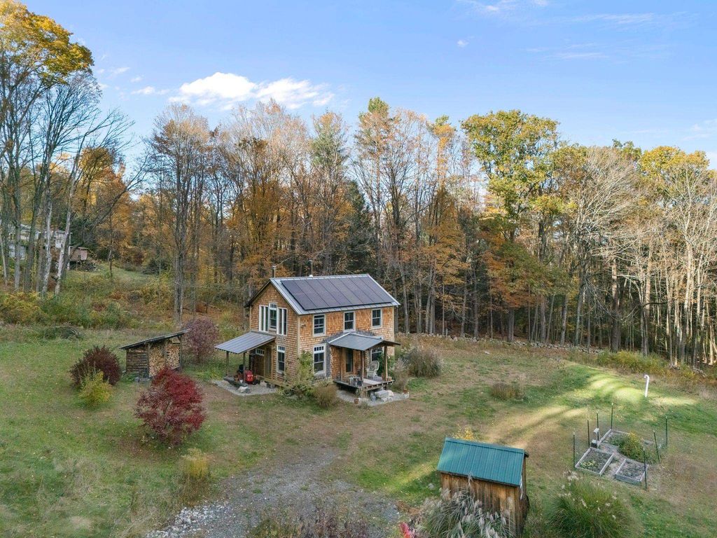 137 Pleasant Valley Road, Brattleboro, VT 05301