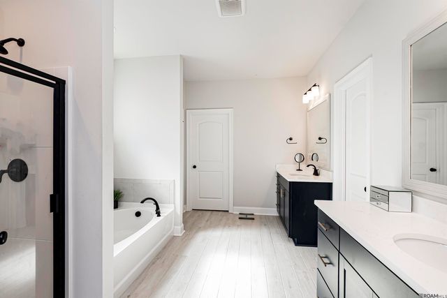 7219 Panama Canal Dr, Gonzales, LA 70737