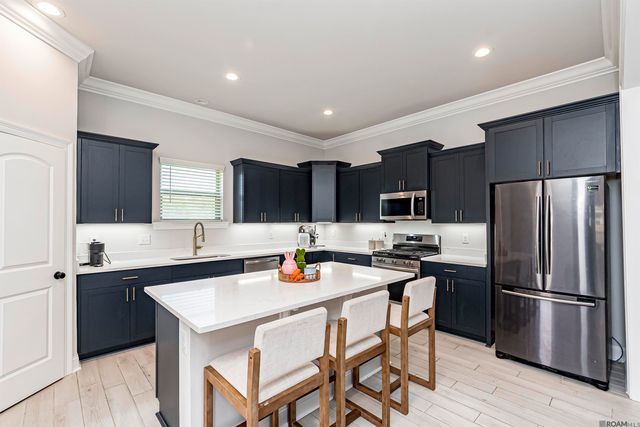 7219 Panama Canal Dr, Gonzales, LA 70737