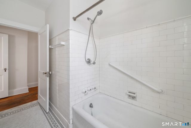 781 Farmington Avenue, West Hartford, CT 06119